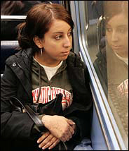 Faïza Guène présente à Alger son dernier roman : Pour l'amour des mots.