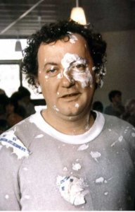 Tout le Monde se dispute le Cadavre de Coluche