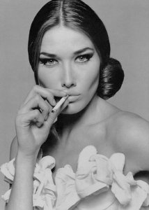 A LA RECHERCHE DE CÉCILIA VIA CARLA