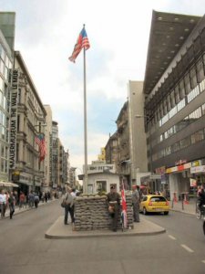 L'OTAN Nid d'Espions russes ?