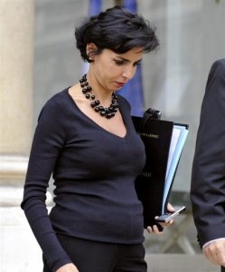 Congé parental : suivez l'exemple de Rachida Dati