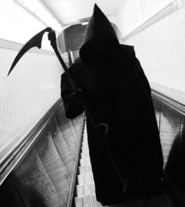 L'un qui part et l'autre qui reste (clip) : Chanter la mort, c'est célébrer la vie !