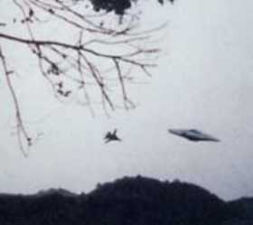 O.V.N.I. SOIT QUI MAL Y PENSE