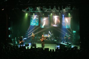 Triomphe au Bataclan : CharlElie is back !