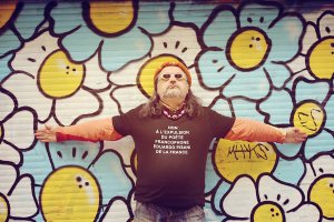 NON À L'EXPULSION DE FRANCE, DU CHANTEUR EDOUARDO.