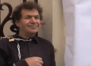 Soutenez Jacky Katu enchaîné à la Maison des Métallos !