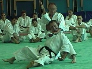 RAYMOND JUGEAU : UN MAÎTRE QUI EDUQUE