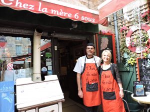 Chez La Mère 6 Sous, La Vieille était au rendez-vous !