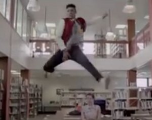 "Fire N' Rain" d'Acid Washed, le Clip qui fait mieux que Fame