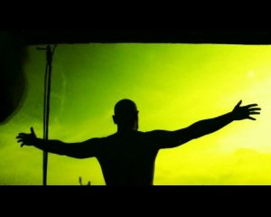 Buzz : la performance poético-urbaine de Sébastien LECCA