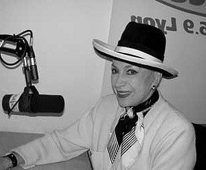 Exclusif : Une association demande la démission de Madame Geneviève de Fontenay