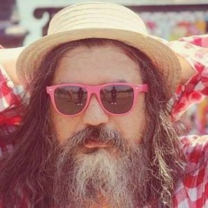 LE POÈTE EDUARDO PISANI CANDIDAT À L'ACADÉMIE FRANÇAISE