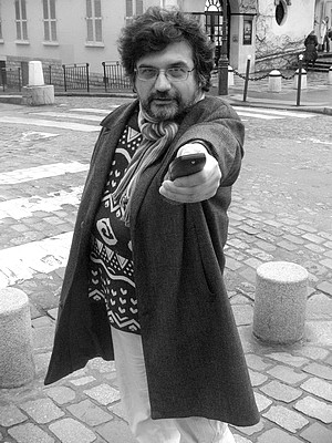 Clip musical exclusif : Edouardo Chante la Télé !!