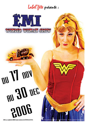EMI(LIE WAWERLA) fait son WONDER WOMAN SHOW