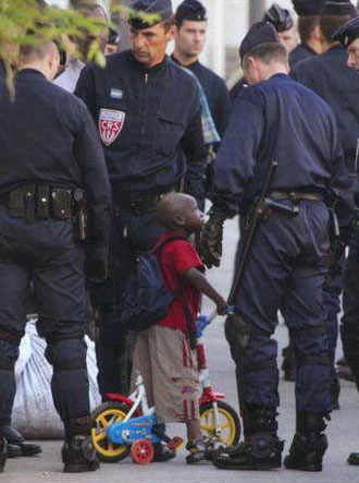 Les méthodes de la police racistes par nature ?