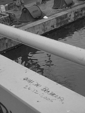 Quai du bonheur, Canal St-Martin, France
