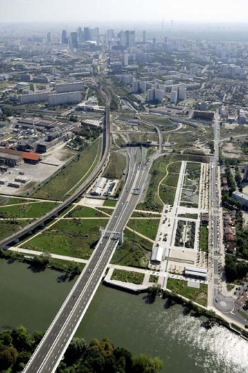 Nanterre se terre sous les tours de La Défense
