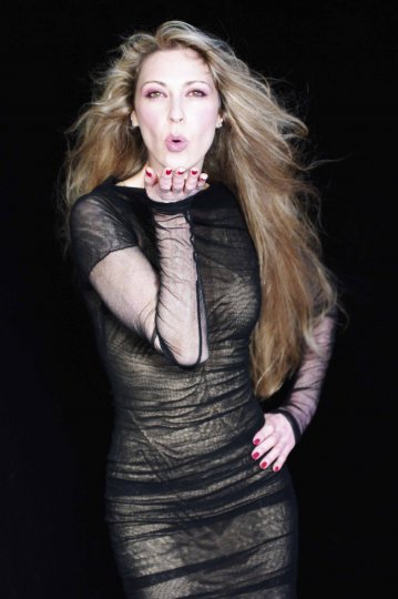 Manault Deva : la diva baroque comme à la radio ! Normaaal !