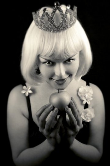 Eve/Buffet Froid, exhibition du corps et de l'esprit