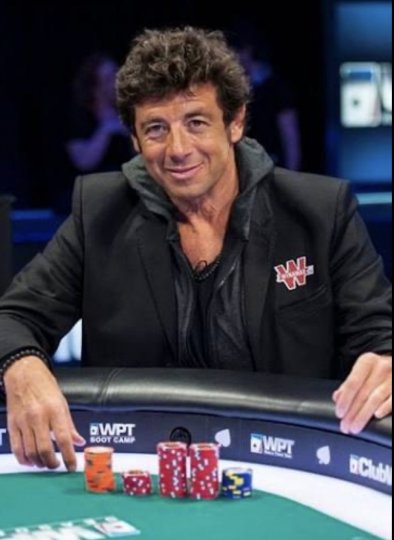 Patrick Bruel, la chute d'une image : quand la stratégie de défense ressemble à une partie de poker