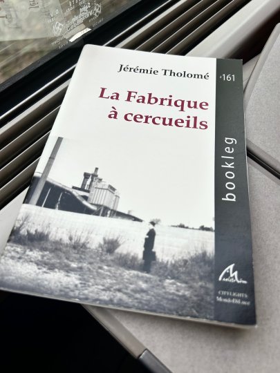 Critique de « La fabrique à cercueils » de Jérémie Tholomé (Bookleg 161)