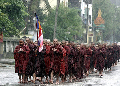 Birmanie : face à la Junte un Désarroi Total