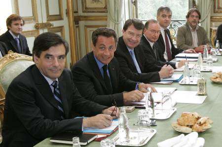 Les Désirs de Sarko aux Prises avec la Réalité