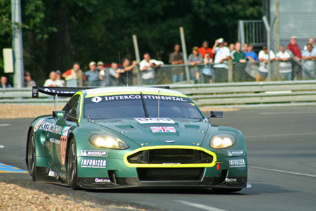 Trois Lions dans une Auto