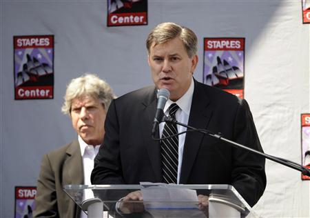 Les chacals se déchirent pour un héritage