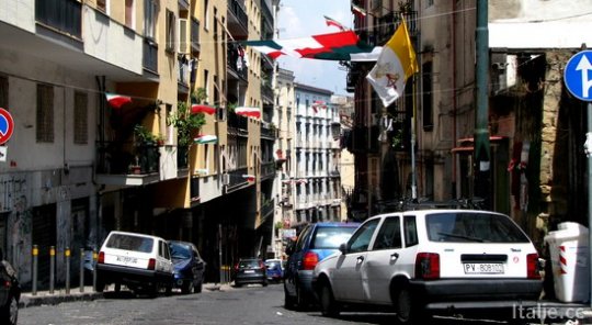 JACQUES PRADEL ET PAUL LEFÈVRE INSULTENT NAPLES ET LES NAPOLITAINS