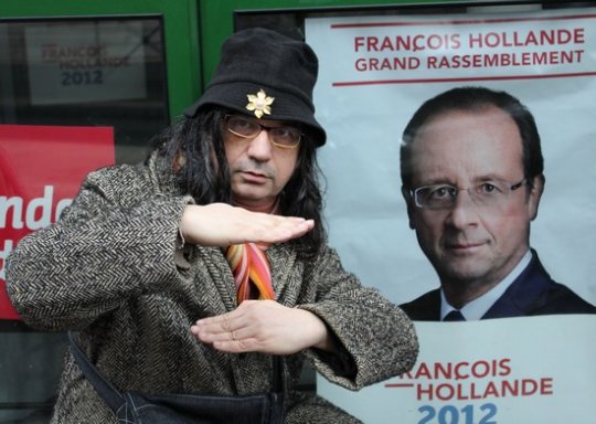 Le Nouveau Geste socialiste qui fait le Buzz et le Clip