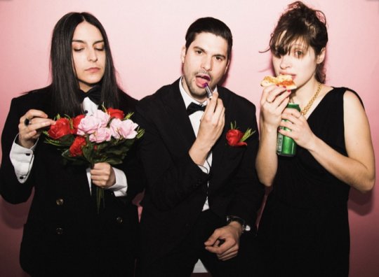 TOYBLOÏD, le trio gagnant Rock / Punk /garage 