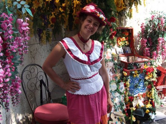 Séverine Lavaux résiste, au son de son accordéon !